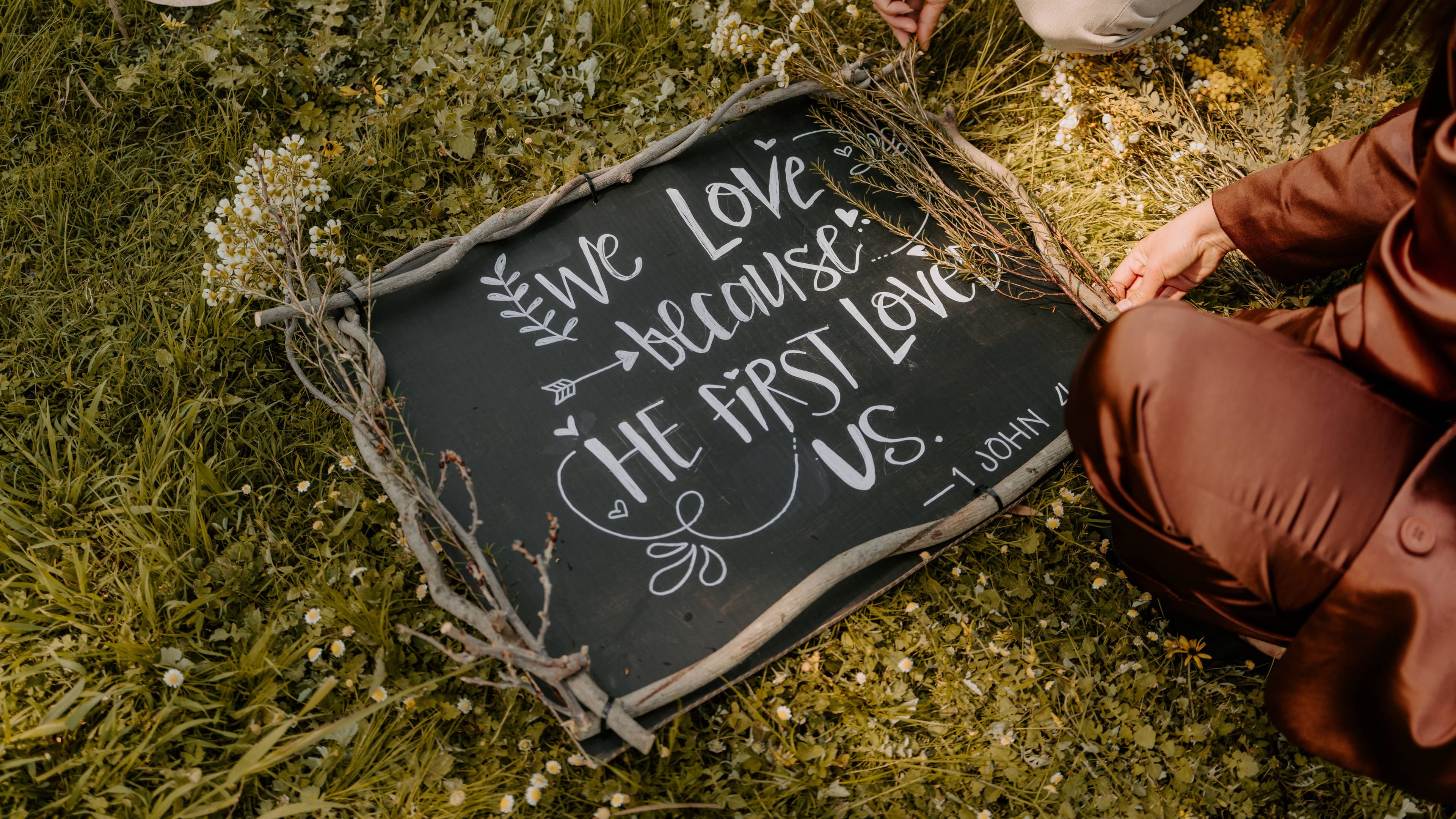 Wedding postcards with flowers